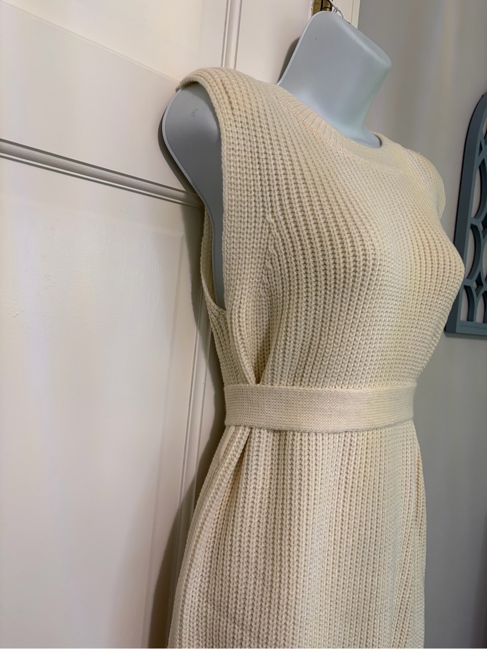 Cream Sleeveless Knit Belted Midi Dress - Picture 3 of 7